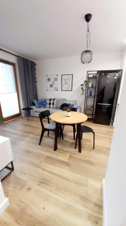 Apartament Zajezdnia Wrzeszcz Apartment Gdansk Ngoại thất bức ảnh